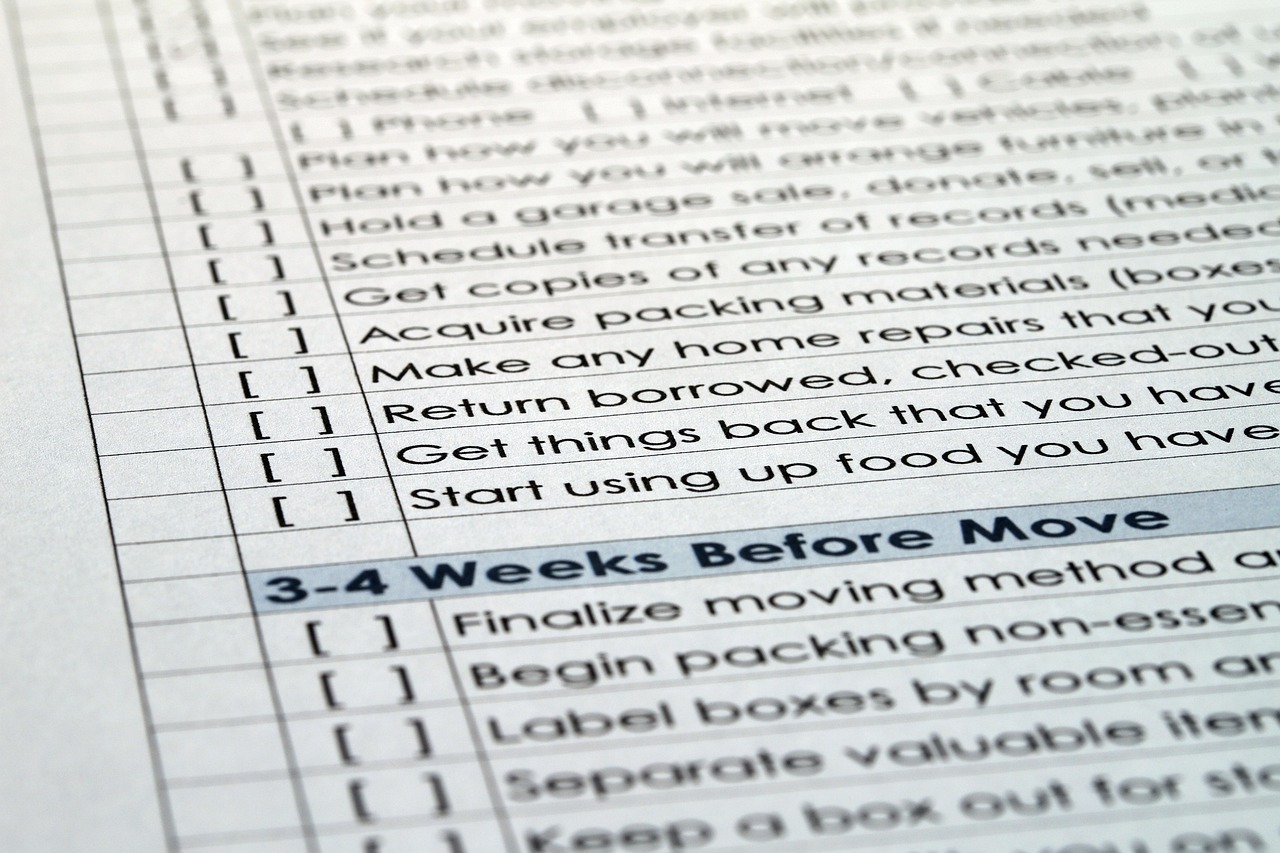 住まいの転倒防止チェックで安全な暮らしを実現するには？