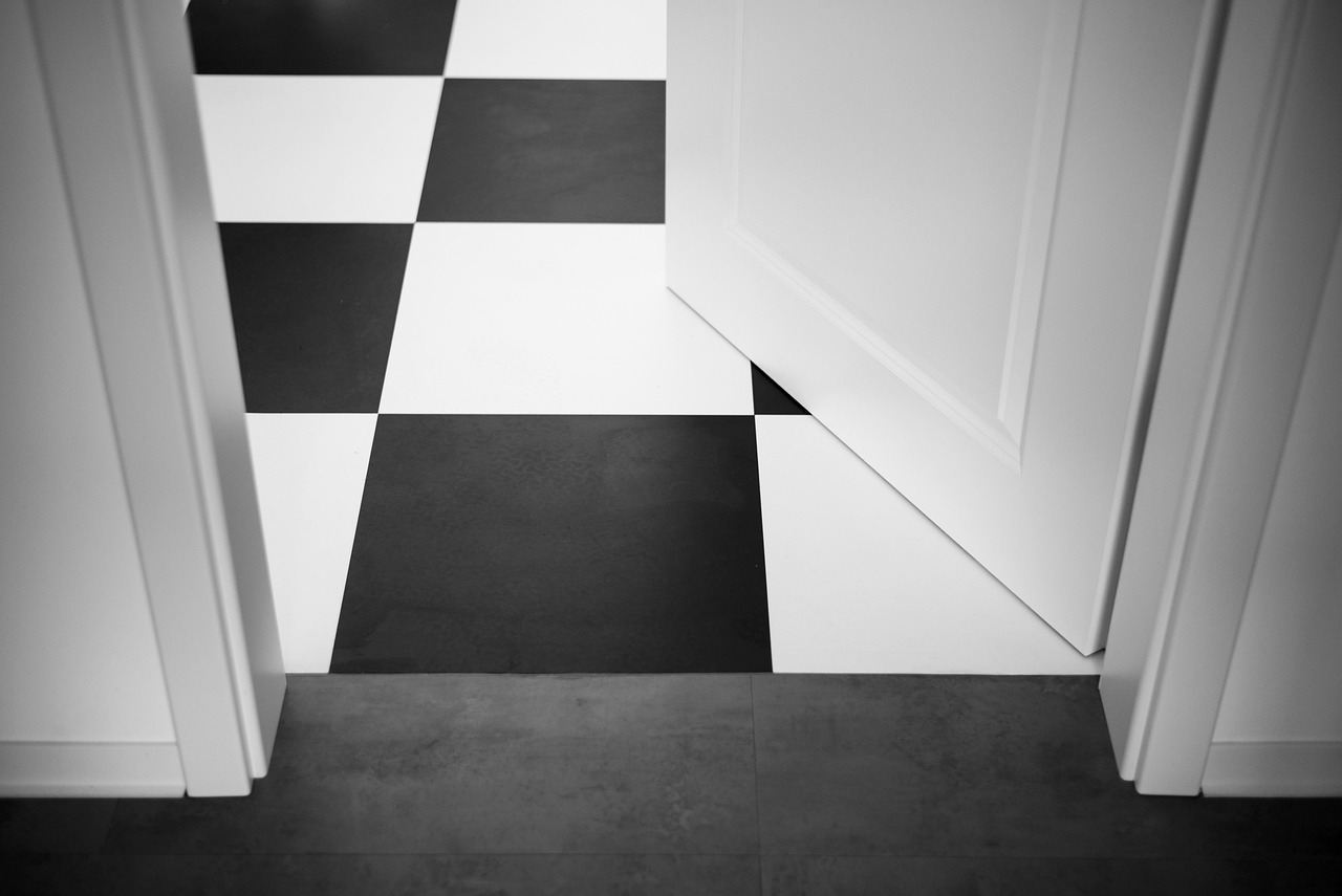 70代と80代の転倒予防における歩数の目安は？